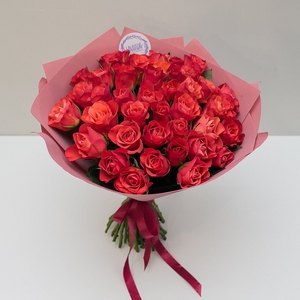 Букет из 41 коралловой розы