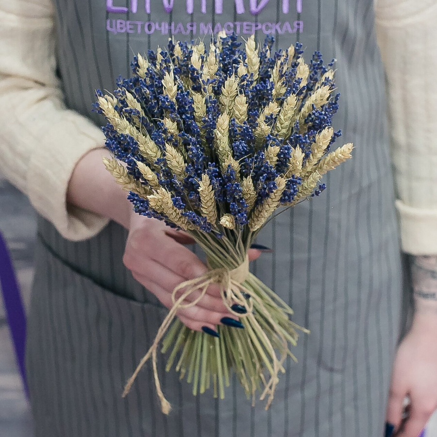 Букет сухой лаванды и пшеницы