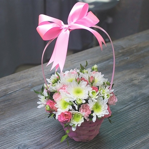 Цветочная корзинка с хризантемой Балтика
