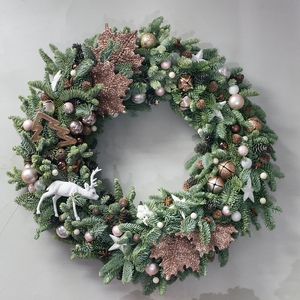 Рождественский венок с оленем