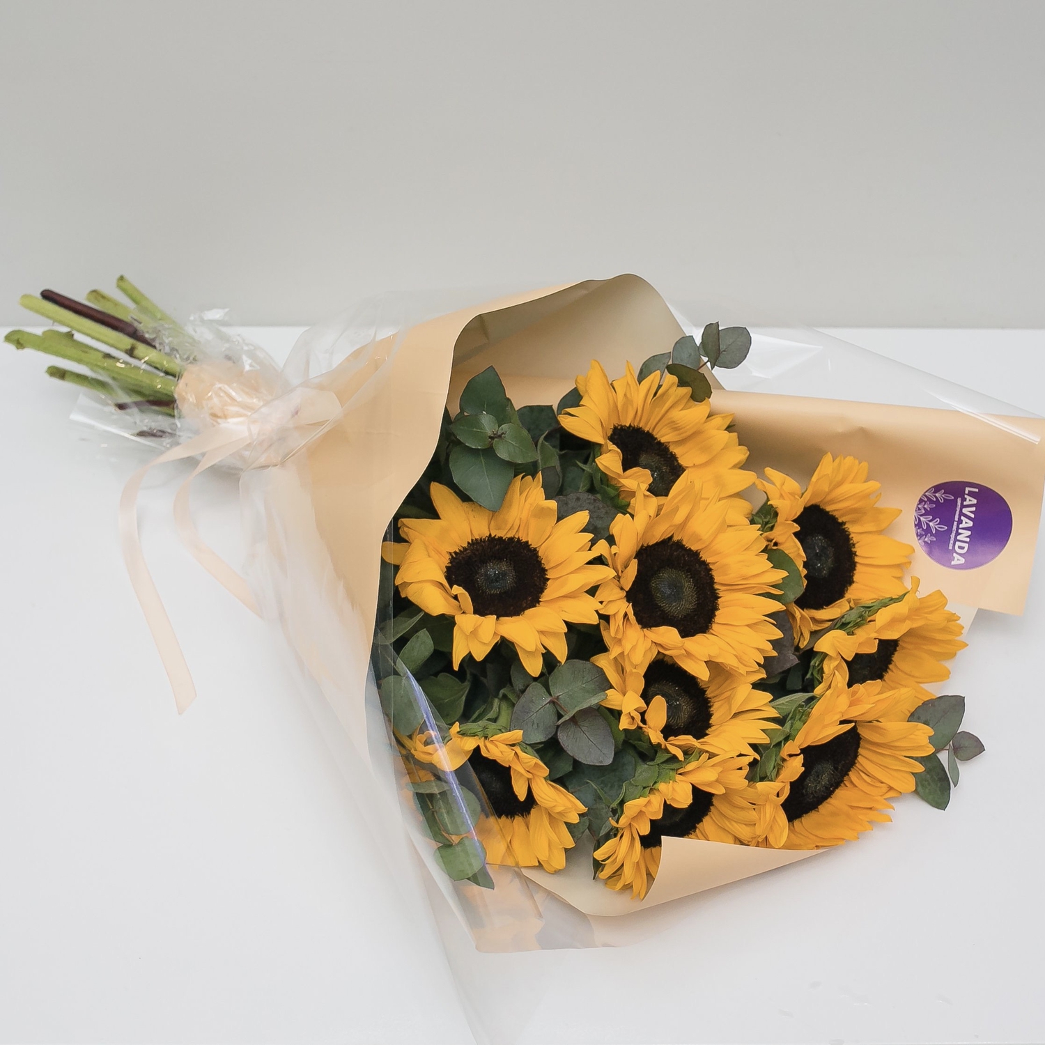 Букет летних подсолнухов