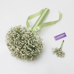 Букет невесты и бутоньерка из белых гипсофил