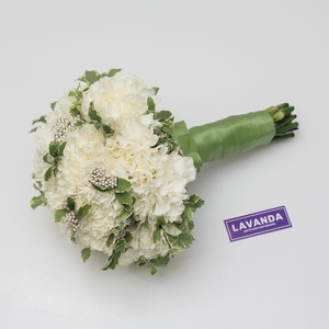 Букет невесты из белых диантусов