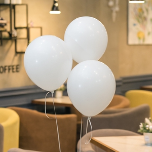 Белый шар с гелием